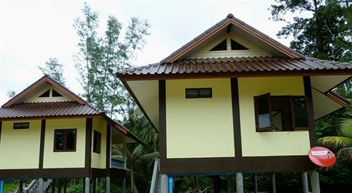 Hin Bhai Resort Chaloklum Buitenkant foto