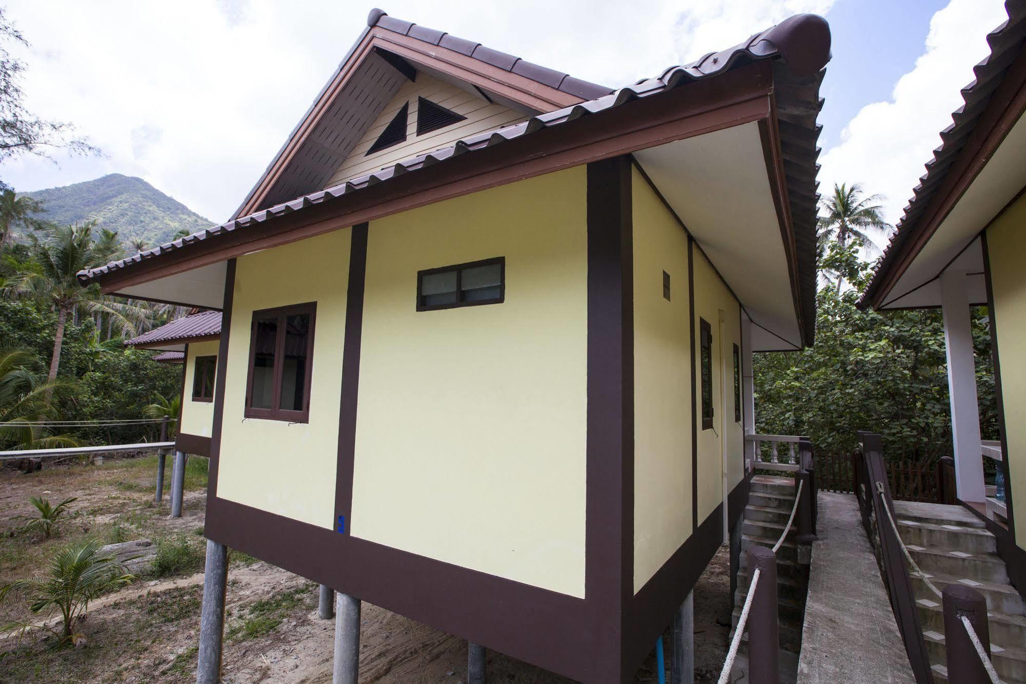 Hin Bhai Resort Chaloklum Buitenkant foto