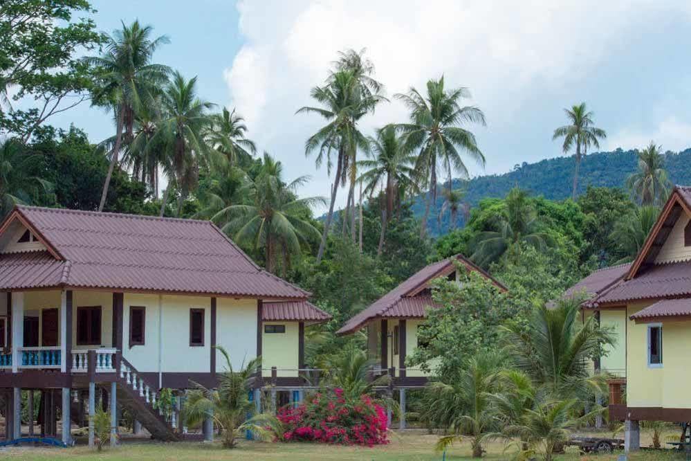 Hin Bhai Resort Chaloklum Buitenkant foto